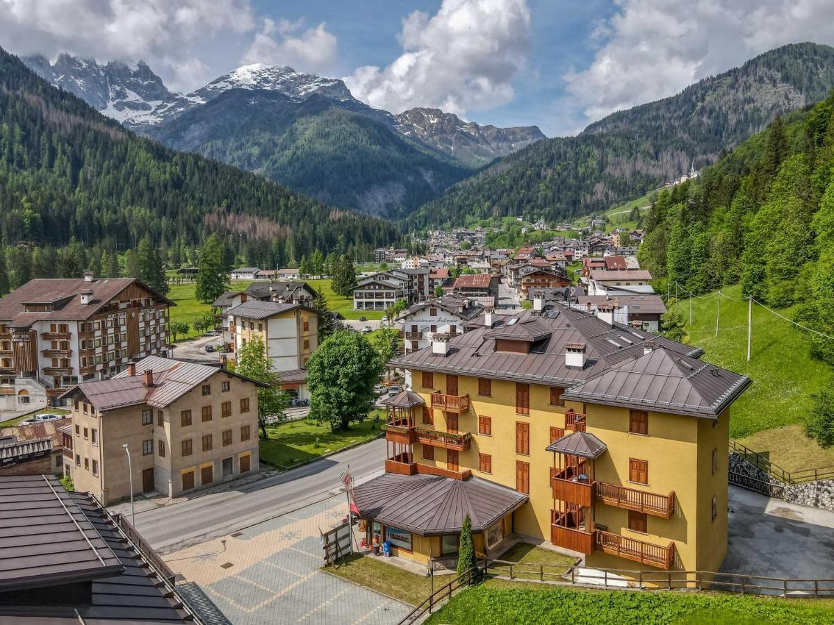 Condominio Orsa Maggiore 12 Фалькаде Экстерьер фото